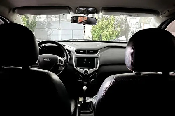 ام وی ام، 315هاچ بک