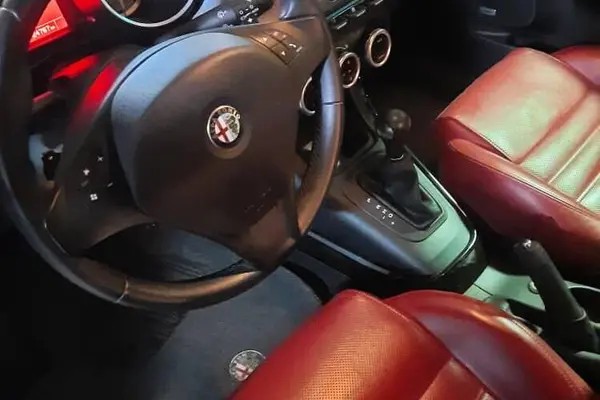 آلفارومئو، جولیتا