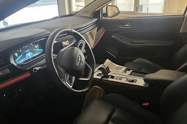 فونیکس، آریزو 6 پرو