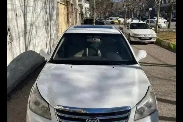 ام وی ام، 550