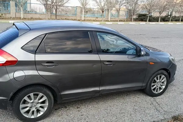 ام وی ام، 315هاچ بک