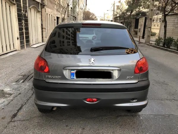پژو، 206