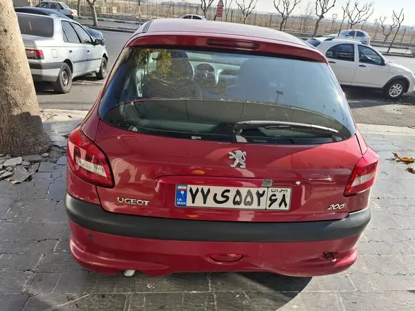 پژو، 206