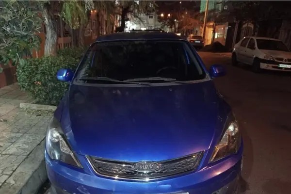 ام وی ام، 315هاچ بک