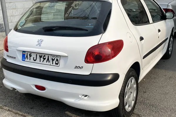 پژو، 206