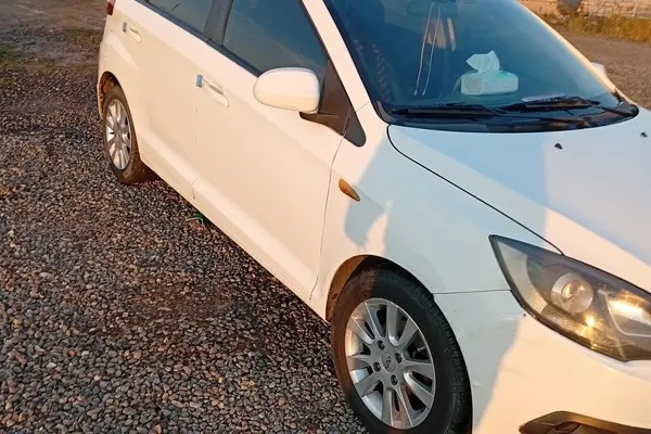 ام وی ام، 315هاچ بک