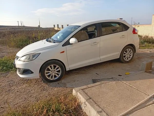 ام وی ام، 315هاچ بک