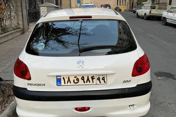 پژو، 206