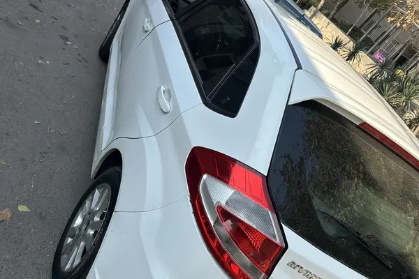 ام وی ام، 315هاچ بک