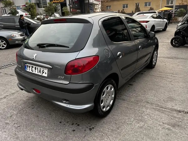 پژو، 206