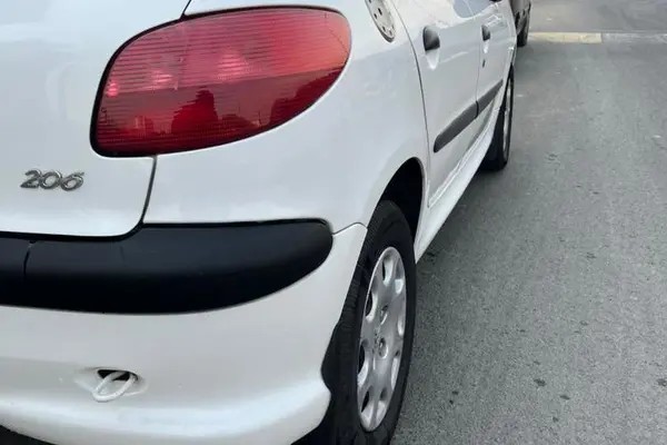 پژو، 206