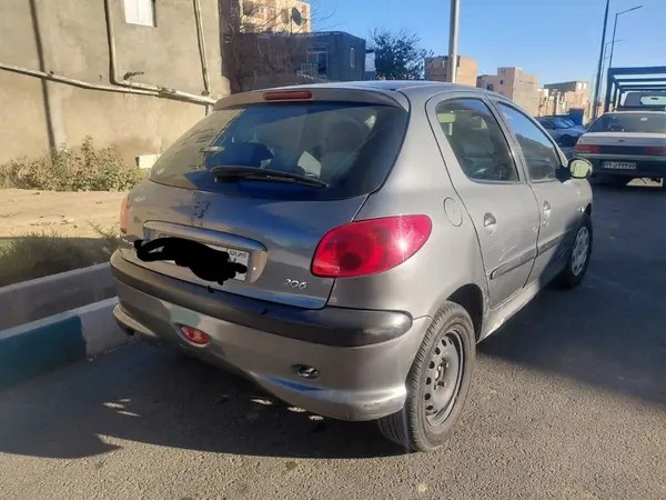 پژو، 206