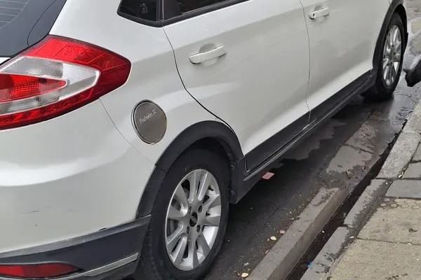 ام وی ام، 315هاچ بک