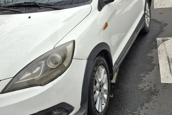 ام وی ام، 315هاچ بک