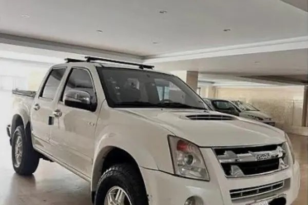 ایسوزو، دی مکس