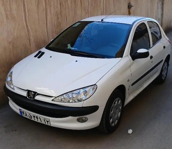 پژو، 206