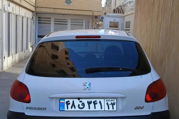 پژو، 206