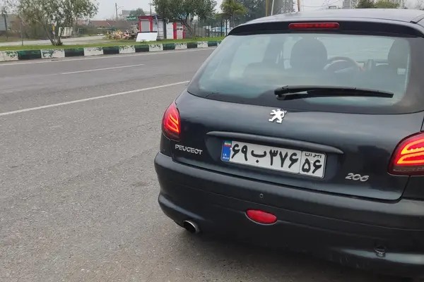 پژو، 206