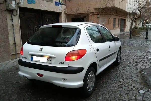پژو، 206