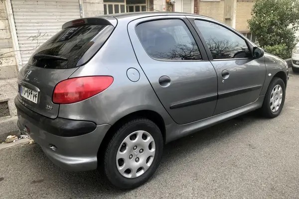 پژو، 206