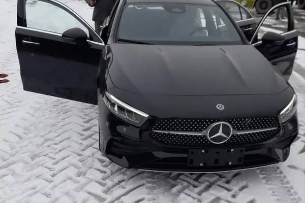 بنز، کلاس A سدان