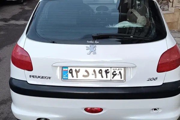 پژو، 206