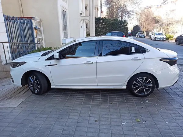 فونیکس، آریزو 6 پرو