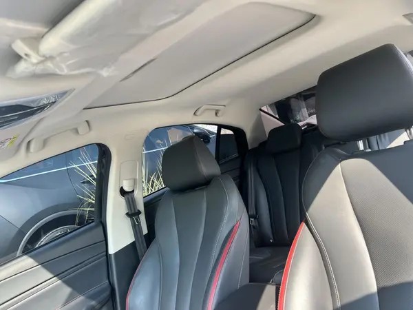 فونیکس، آریزو 6 پرو