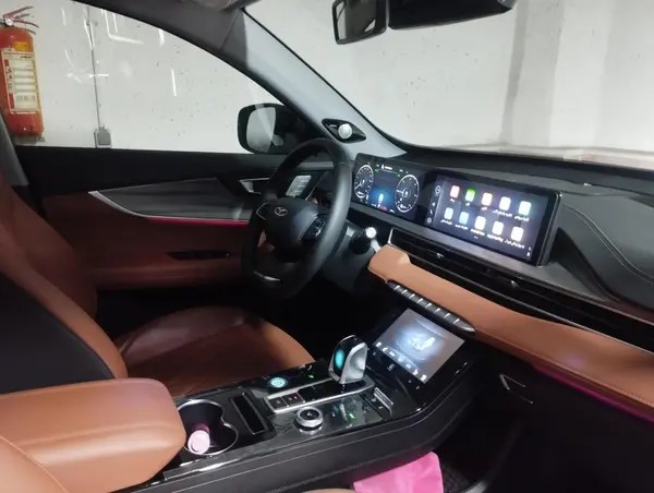 فونیکس، تیگو 8 پرو هیبرید (F8 PRO PHEV)
