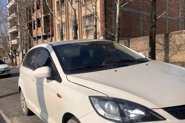 ام وی ام، 315هاچ بک