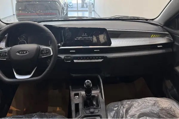 ام وی ام، X33 کراس