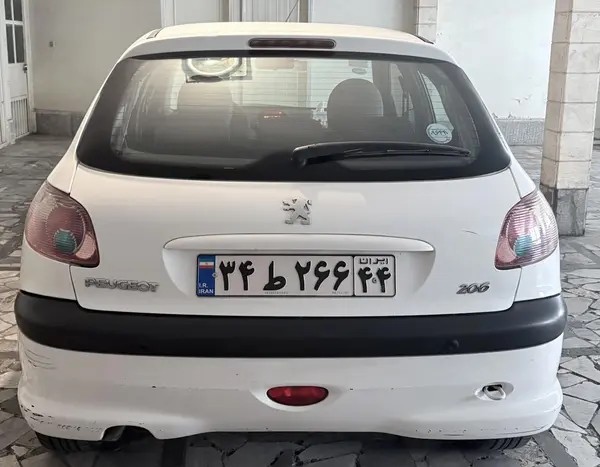 پژو، 206