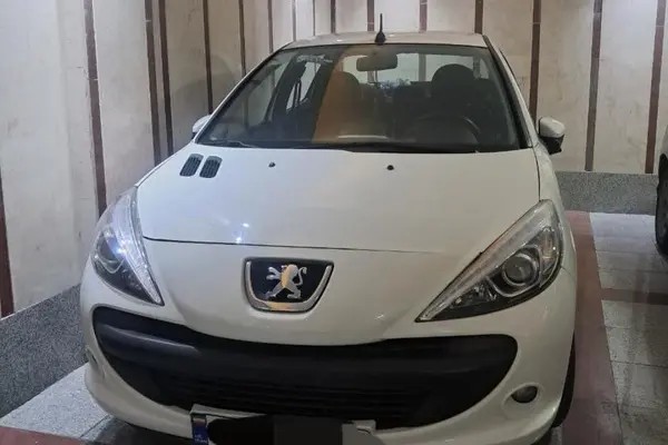 پژو، 207 صندوقدار