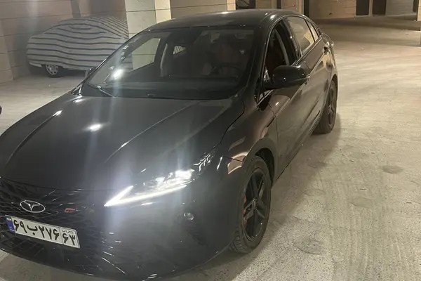 فونیکس، آریزو 6 جی تی (Z6 GT)