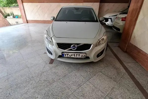 ولوو، C30