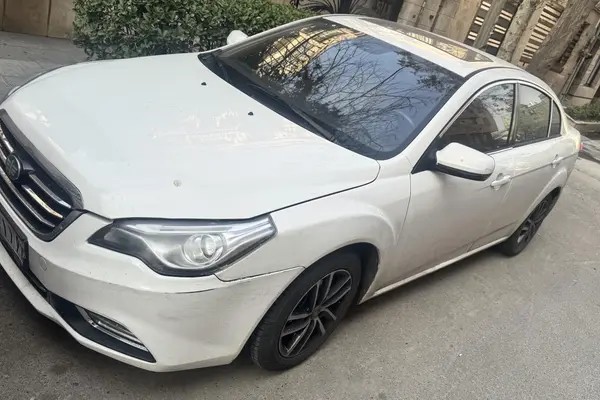 بسترن، B50F