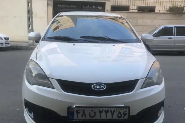 ام وی ام، 315هاچ بک