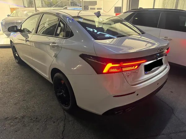 فونیکس، آریزو 6 جی تی (Z6 GT)