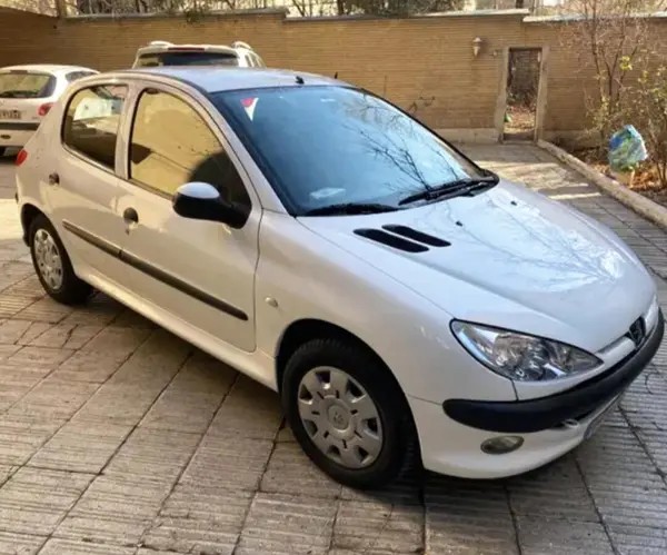 پژو، 206