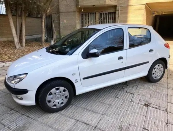 پژو، 206