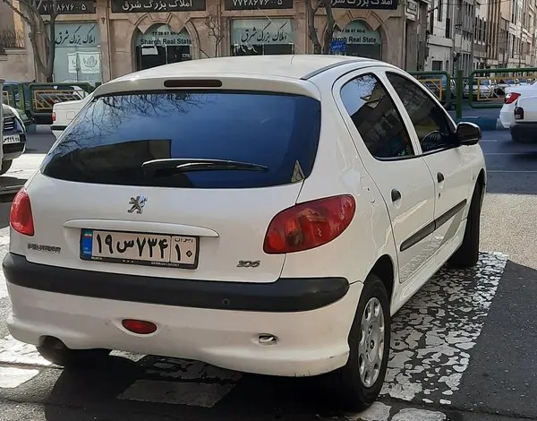 پژو، 206