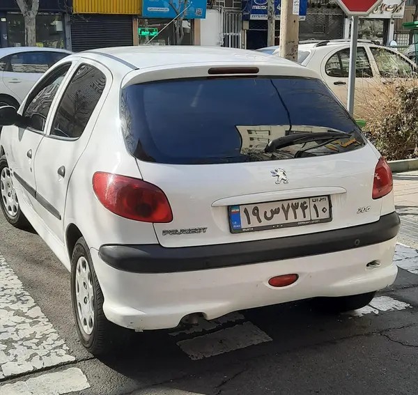 پژو، 206