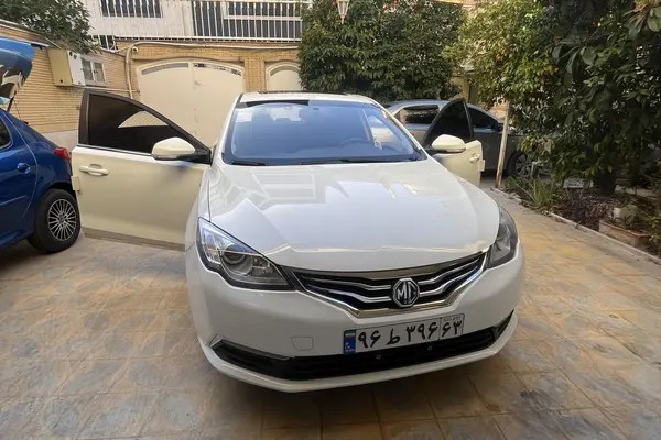 ام جی، 360