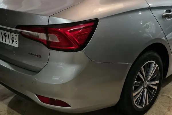 ام جی، 5