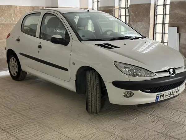 پژو، 206