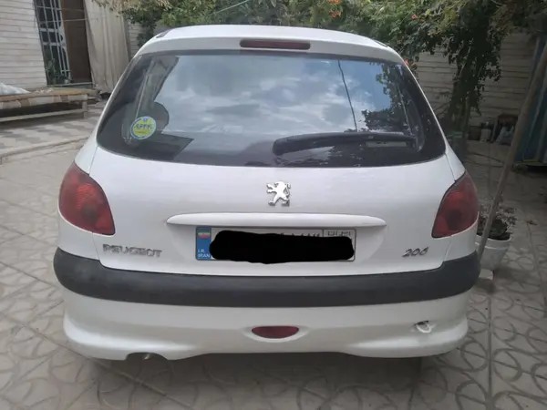 پژو، 206
