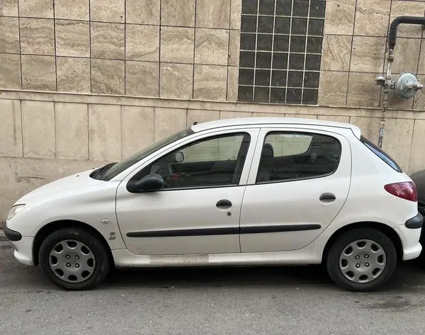 پژو، 206
