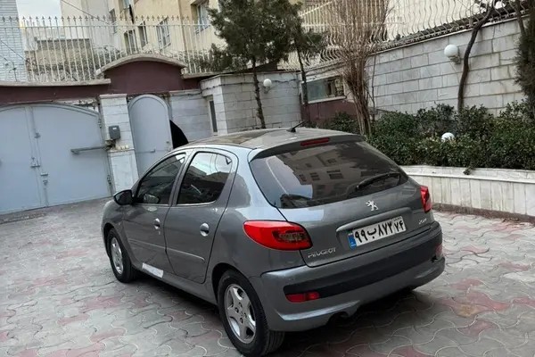 پژو، 207
