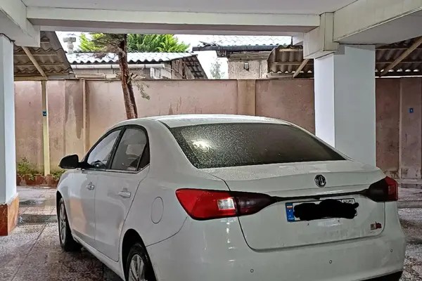 ام جی، 360