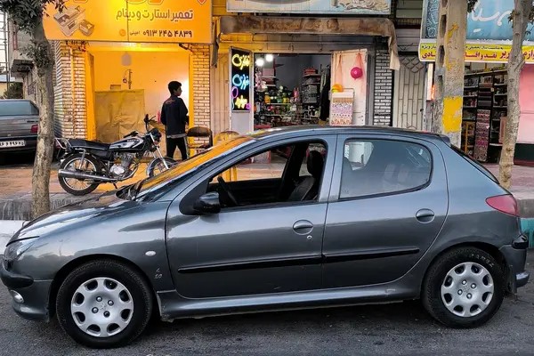 پژو، 206